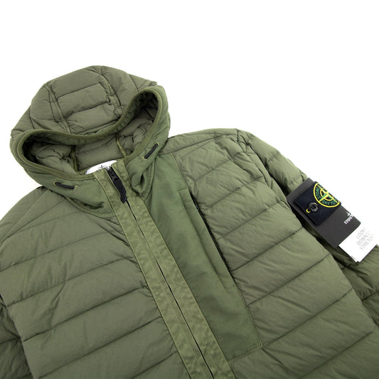 Stone Island 41225 Loom Woven Down Chambers Stretch Nylon-tc Jacket Khaki V0058