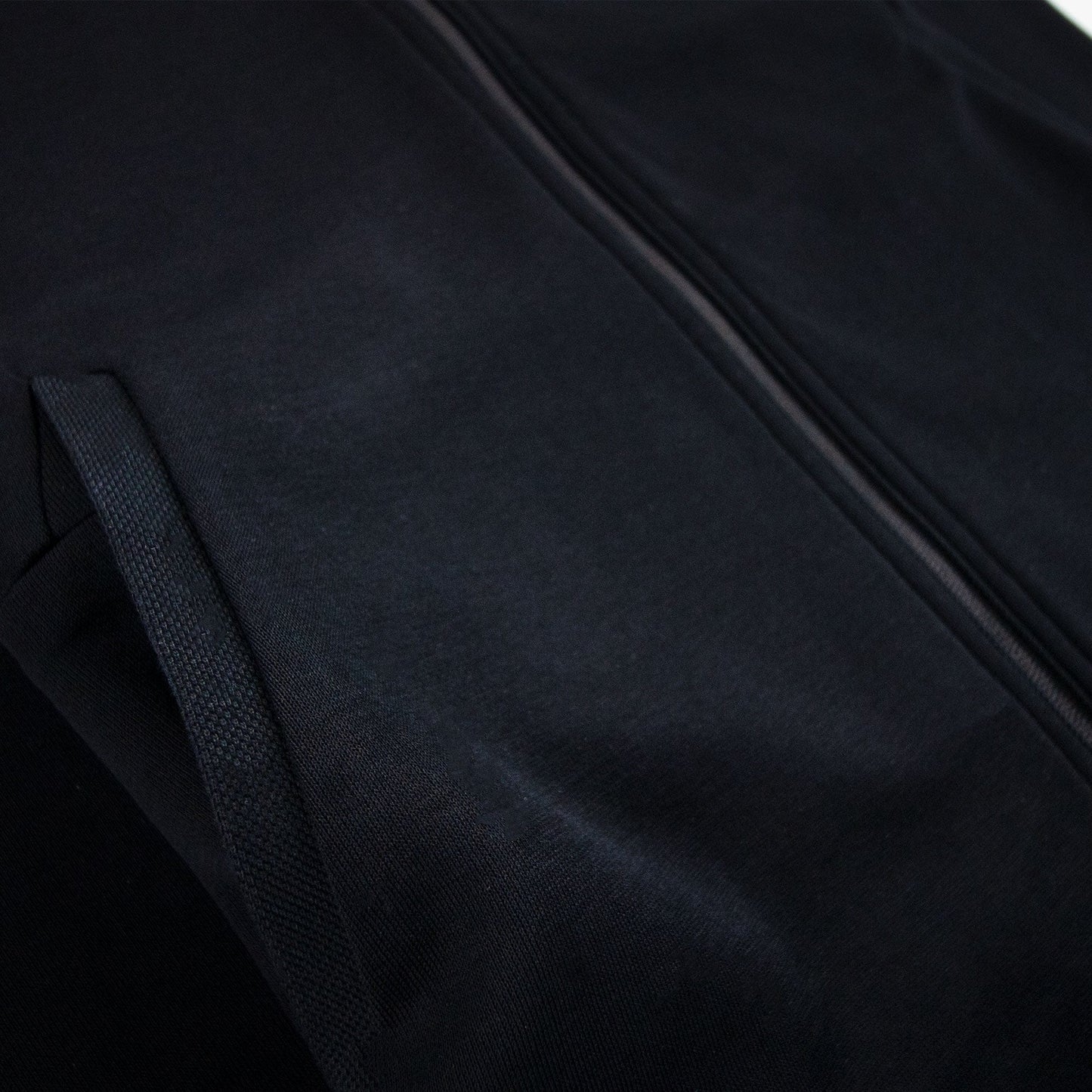 Hugo Boss Saggy Curved Logo Zip Up Sweatshirt Black 001