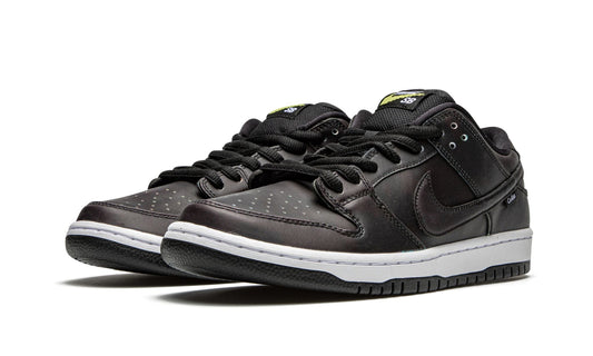 NIKE SB DUNK LOW CIVILIST