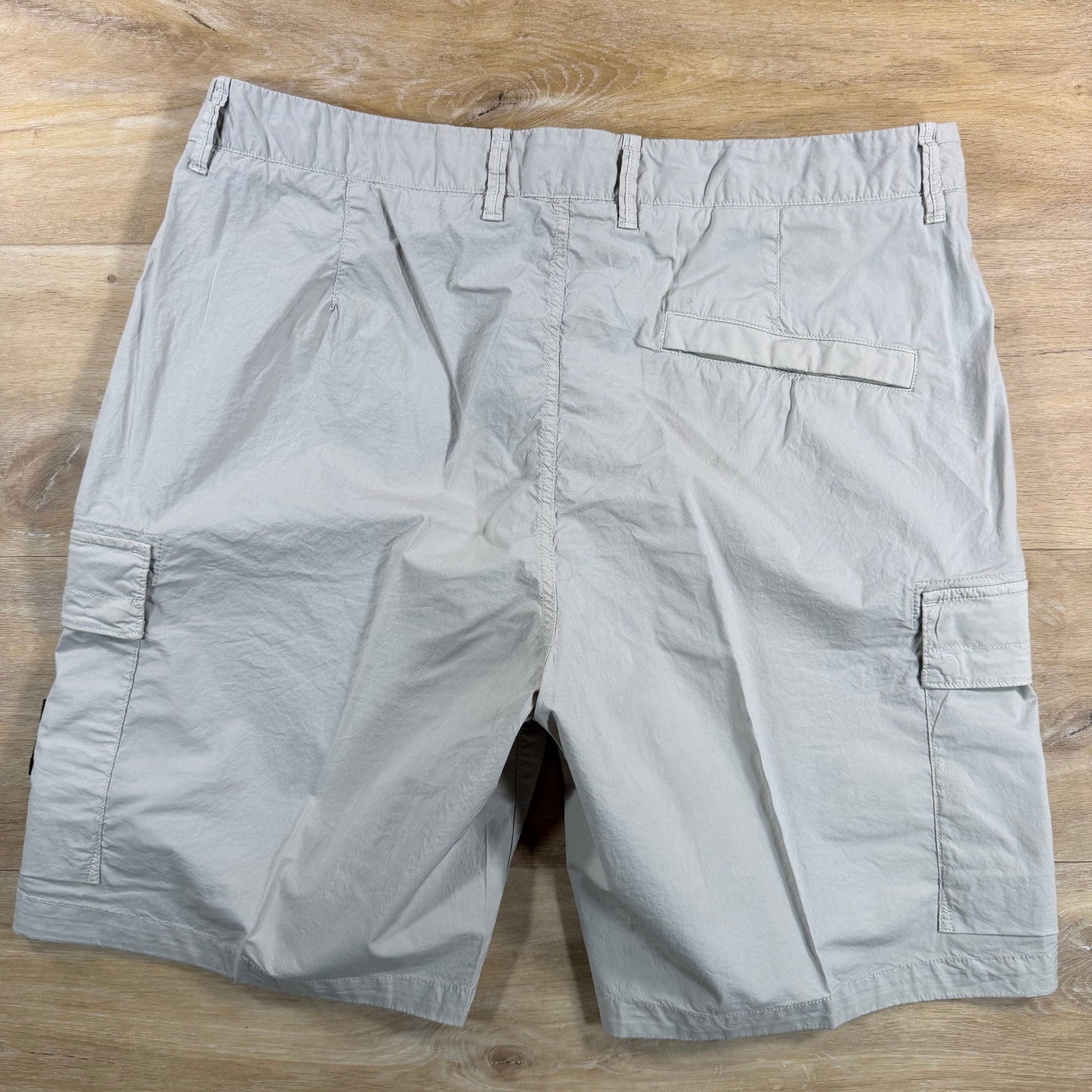 Stone Island Stretch Cotton Tela 'Paracadute' Cargo Bermuda Shorts in Pearl Grey