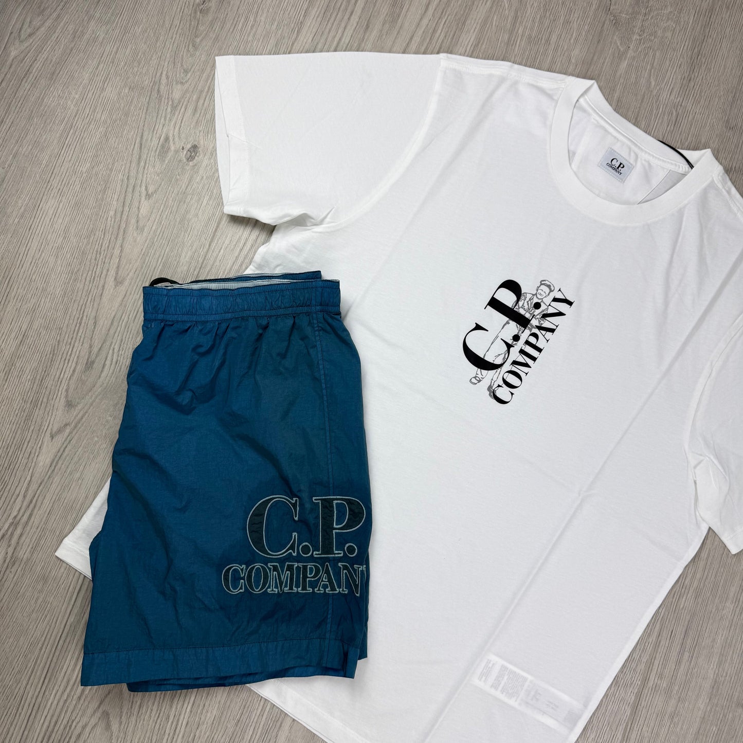 CP Company Holiday Set - White/Ink Blue