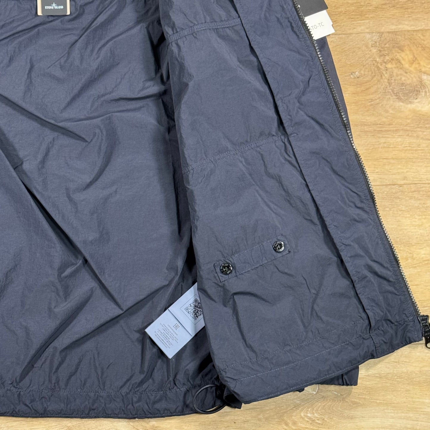 Stone Island Nylon Smerigliato-TC Short Hooded Parka in Navy