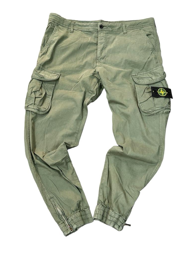 PANTALONI STONE ISLAND CON TASCHE LATERALI COLORE VERDE
