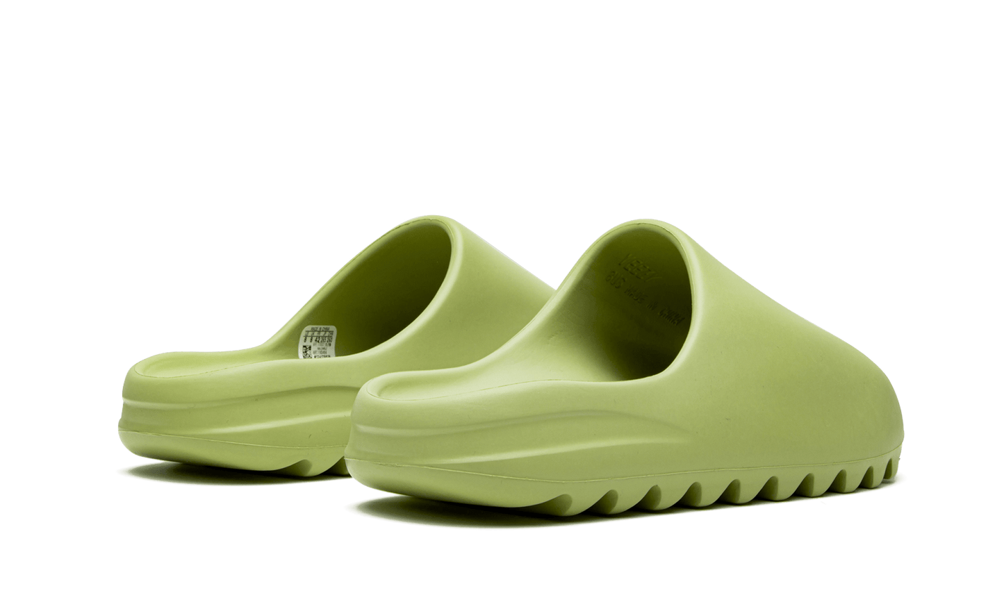 YEEZY SLIDE RESIN