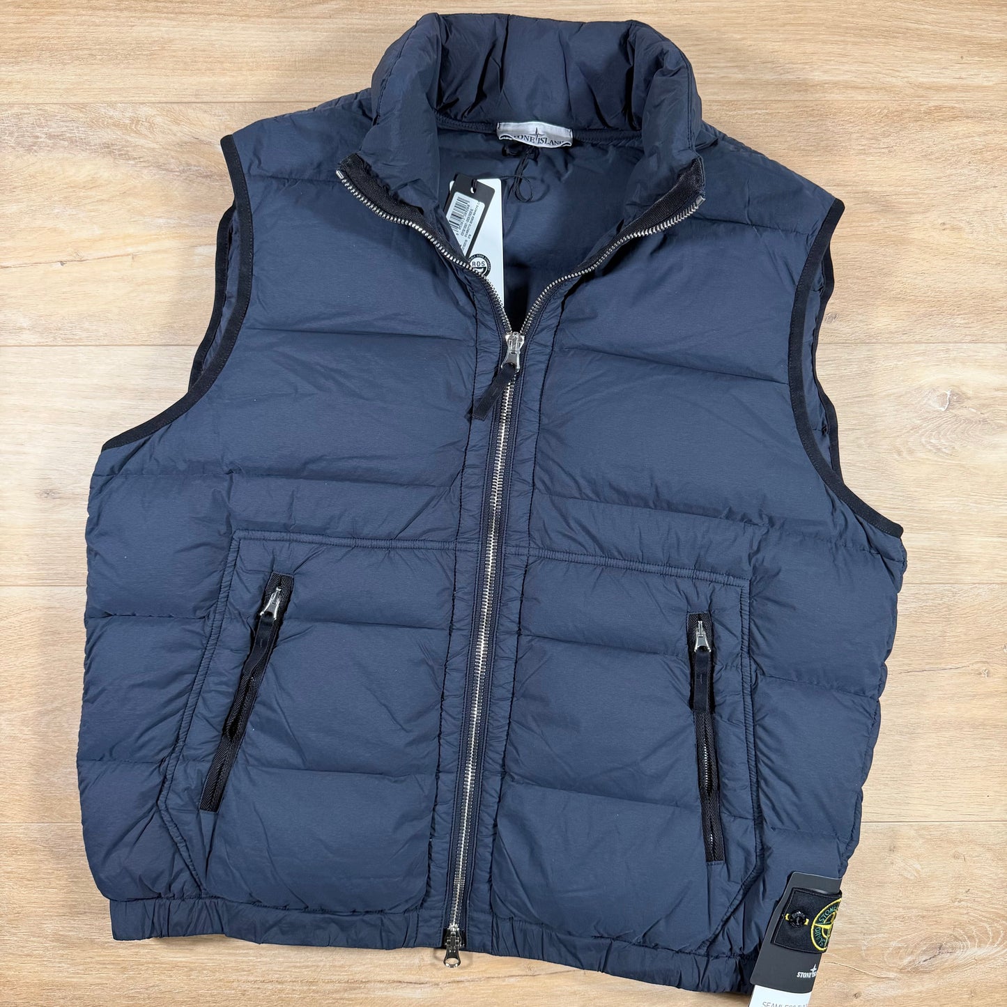 Stone Island Seamless Tunnel Nylon Down-TC Vest in Navy
