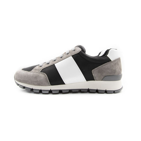 Prada Scamosciata Runner Trainers Black/Grey