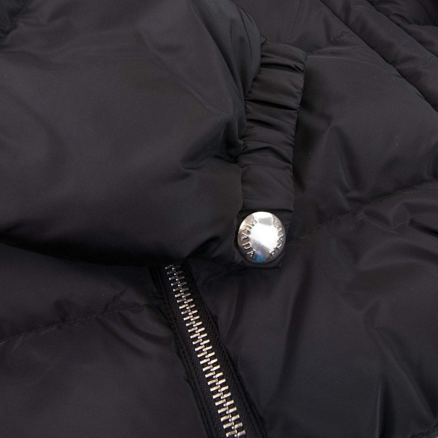 Prada Piumino Nylon Piuma Puffer Jacket Nero