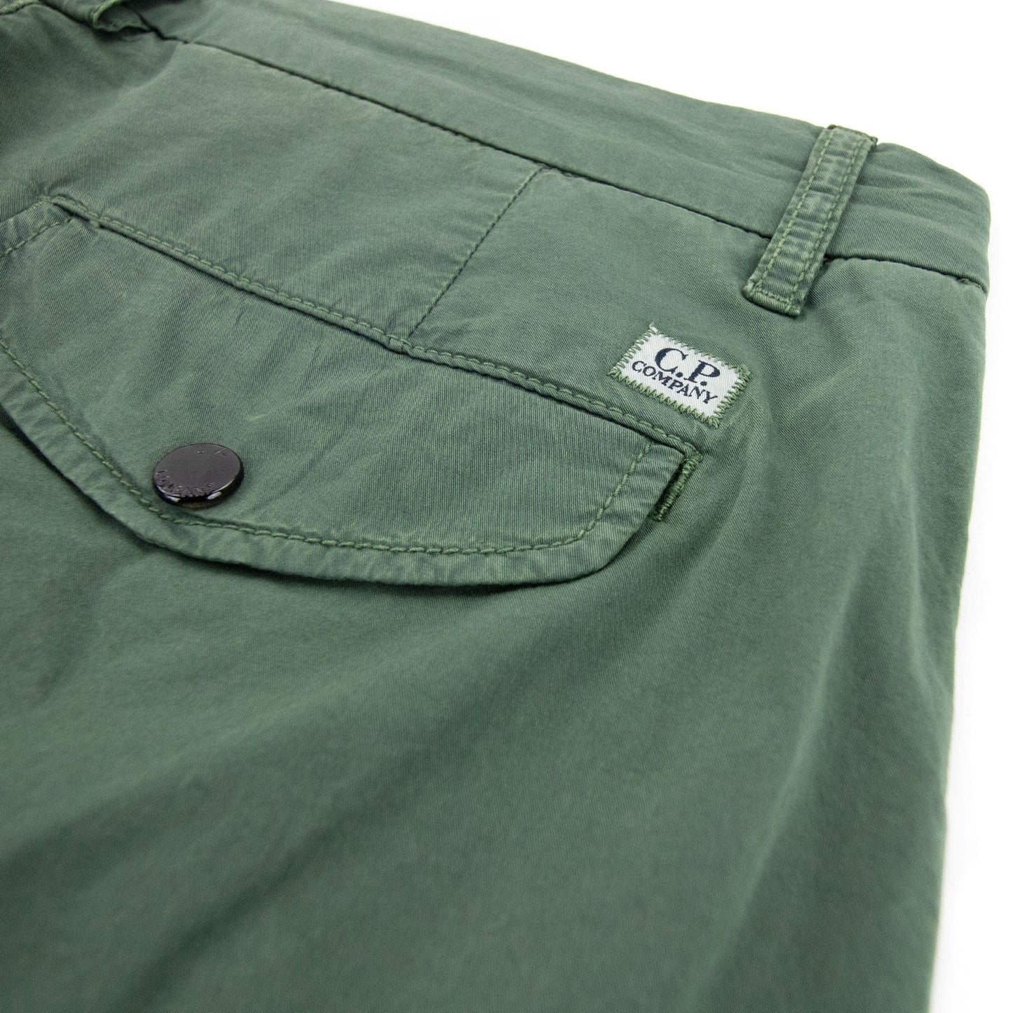 Cp Company Bermuda Cargo Lens Shorts Green 668