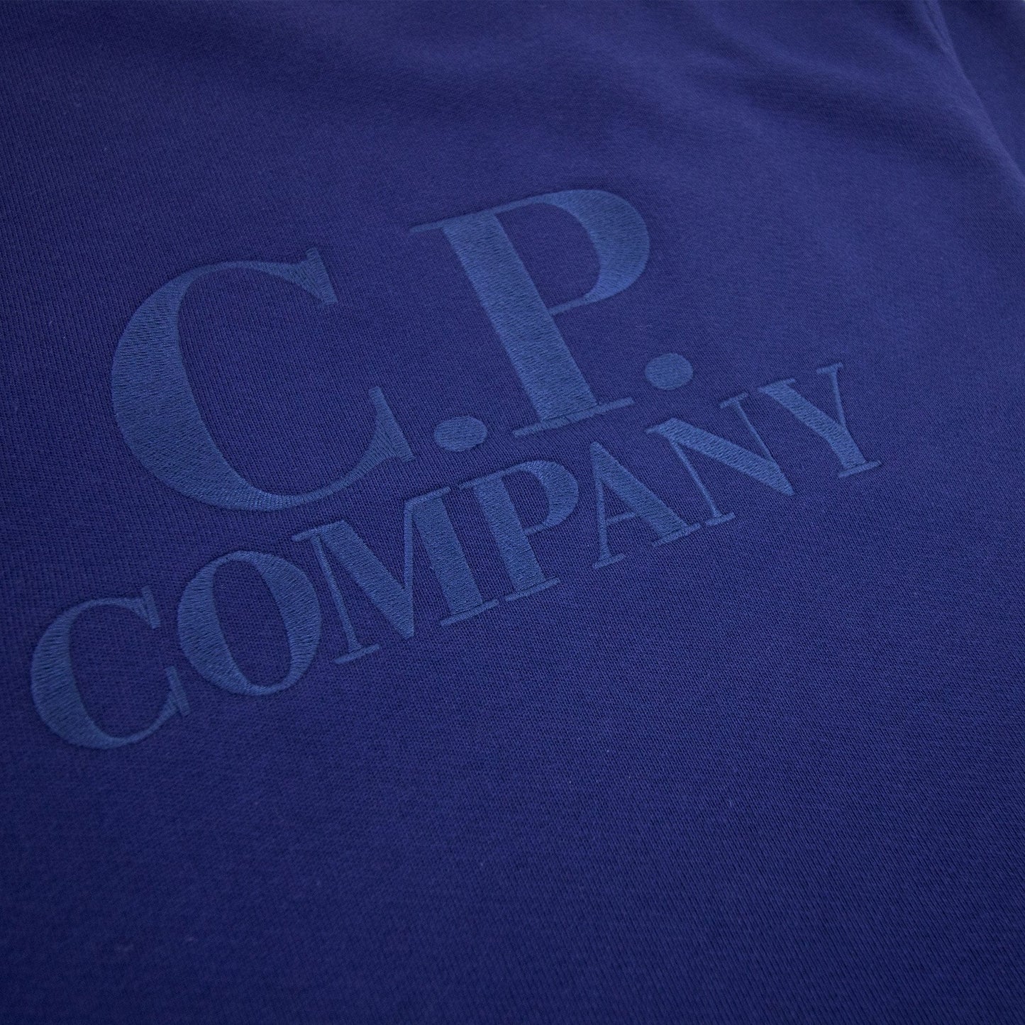 Cp Company Light Fleece Mixed Garment Dyed Logo Sweatshirt Blue 878