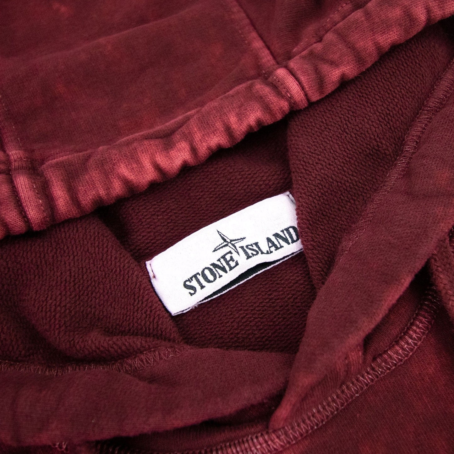 Stone Island 61338 Cotton Fleece + Off-dye Ovd Treatment Hoodie Burgundy V0012