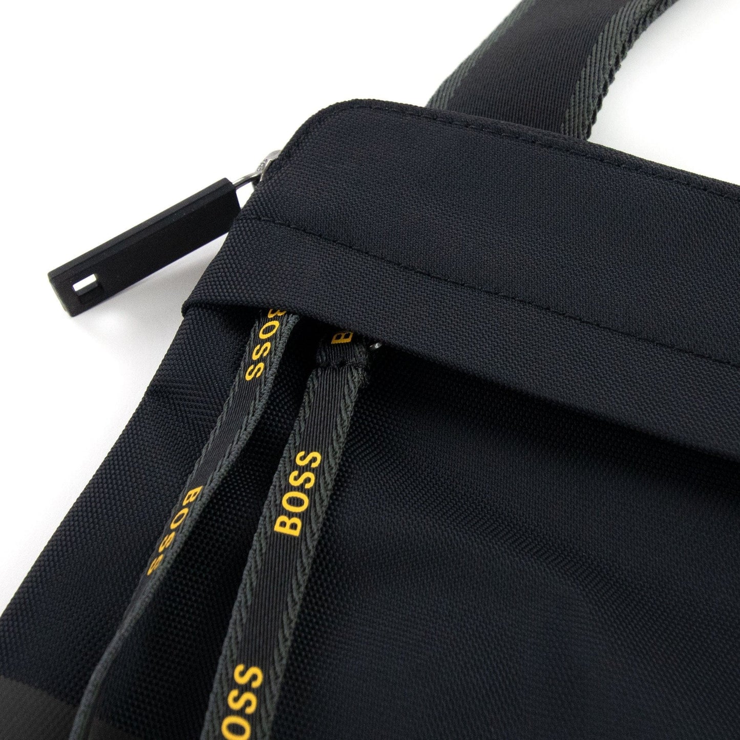 Hugo Boss Magnified B Enveloped Bag Black 001
