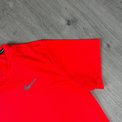 Nike 'Miler' T-Shirt - Crimson
