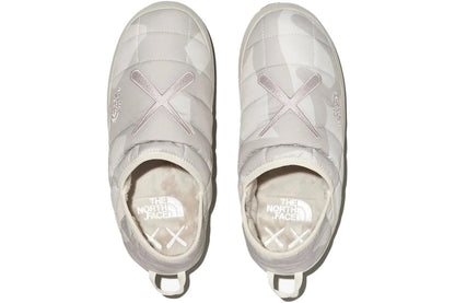 KAWS X THE NORTH FACE THERMOBALL TRACTION MULE VP MOONLIGHT IVORY (W)
