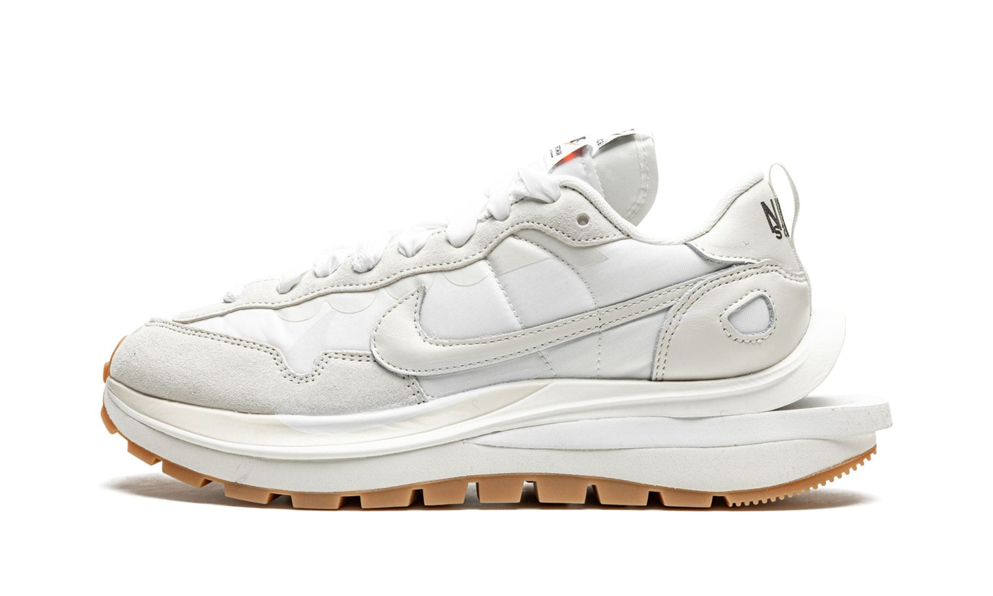 NIKE X SACAI VAPORWAFFLE SAIL GUM