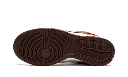 NIKE DUNK LOW BRONZE ECLIPSE (W)