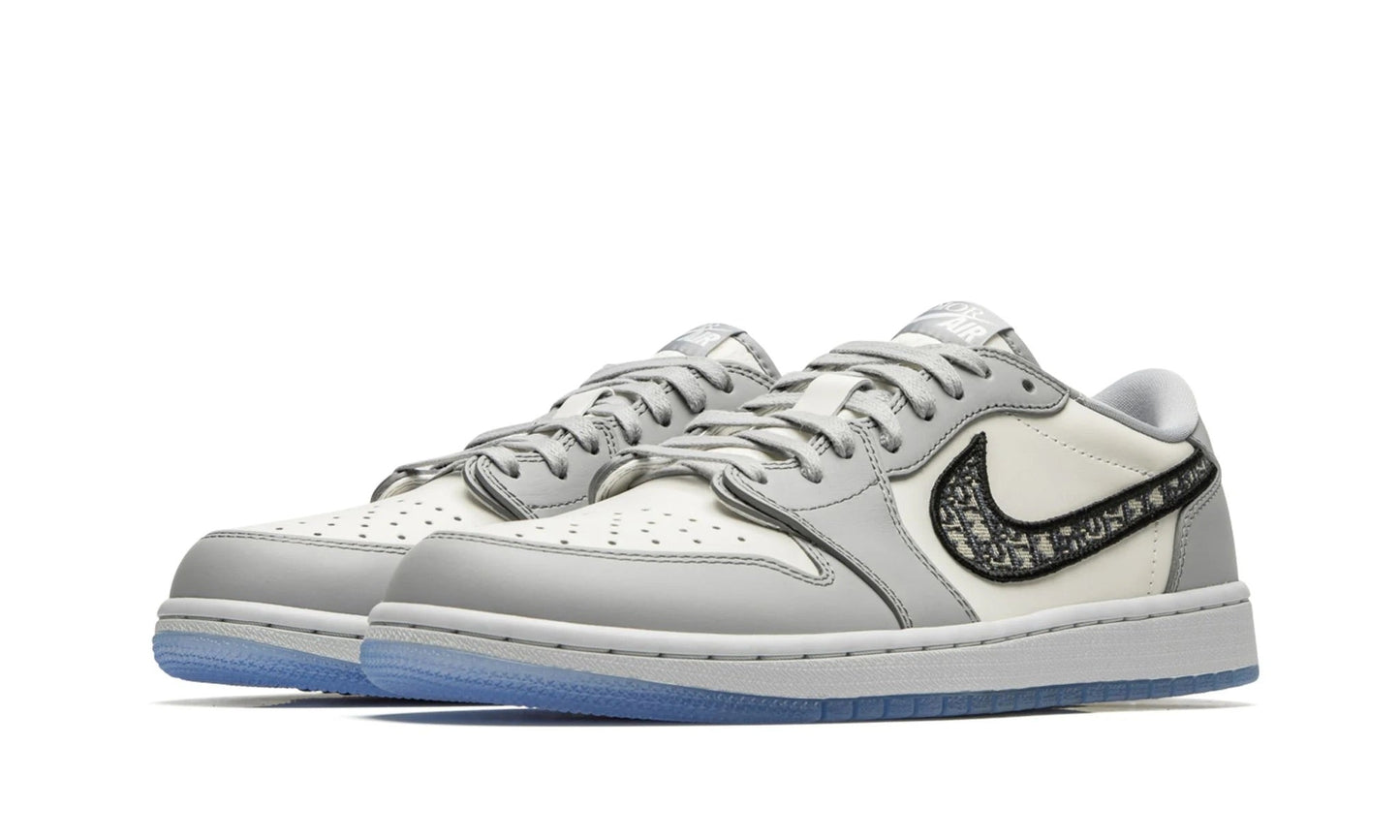 JORDAN 1 RETRO LOW DIOR