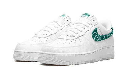 NIKE AIR FORCE 1 WHITE GREEN PAISLEY (W)