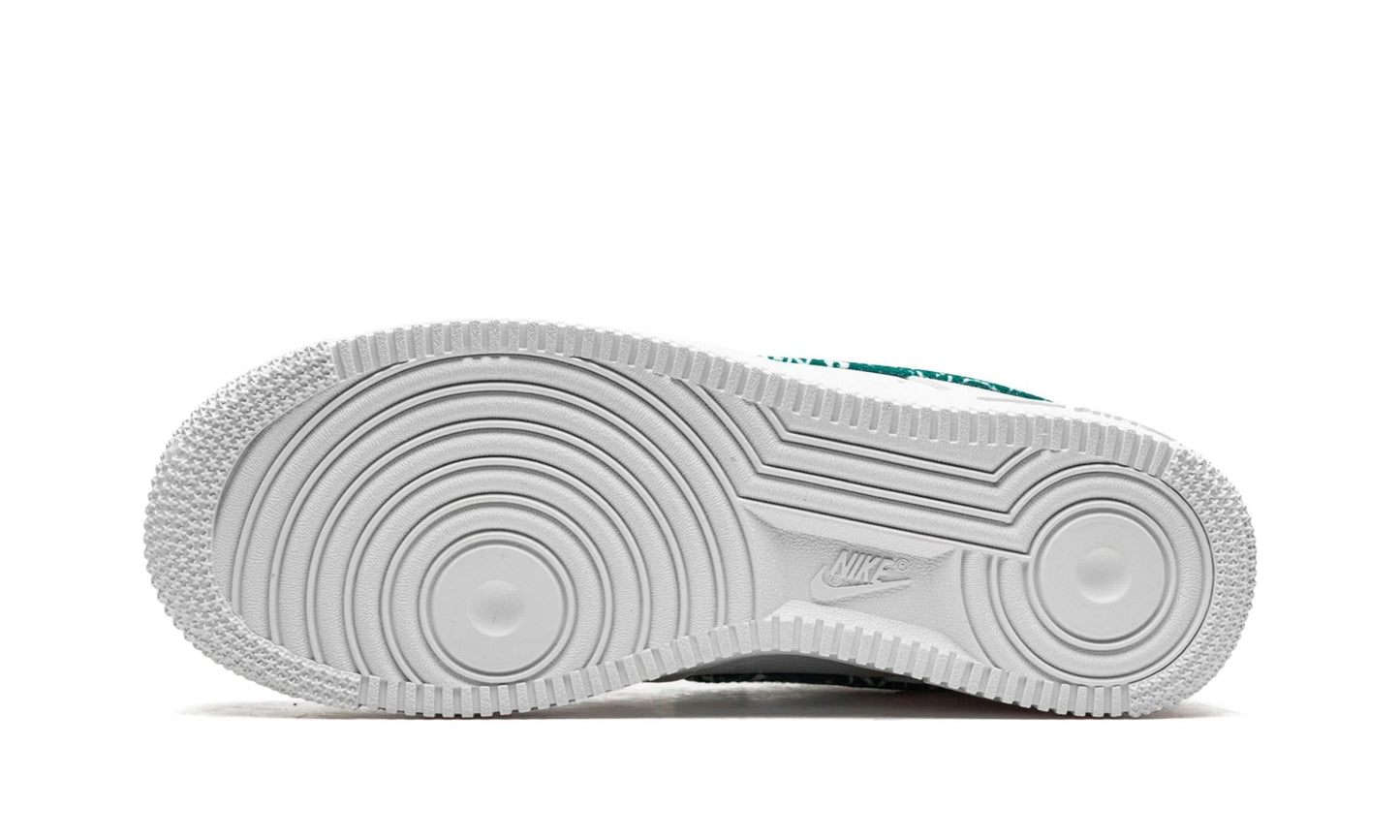 NIKE AIR FORCE 1 WHITE GREEN PAISLEY (W)
