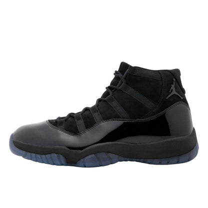 JORDAN 11 RETRO CAP & GOWN