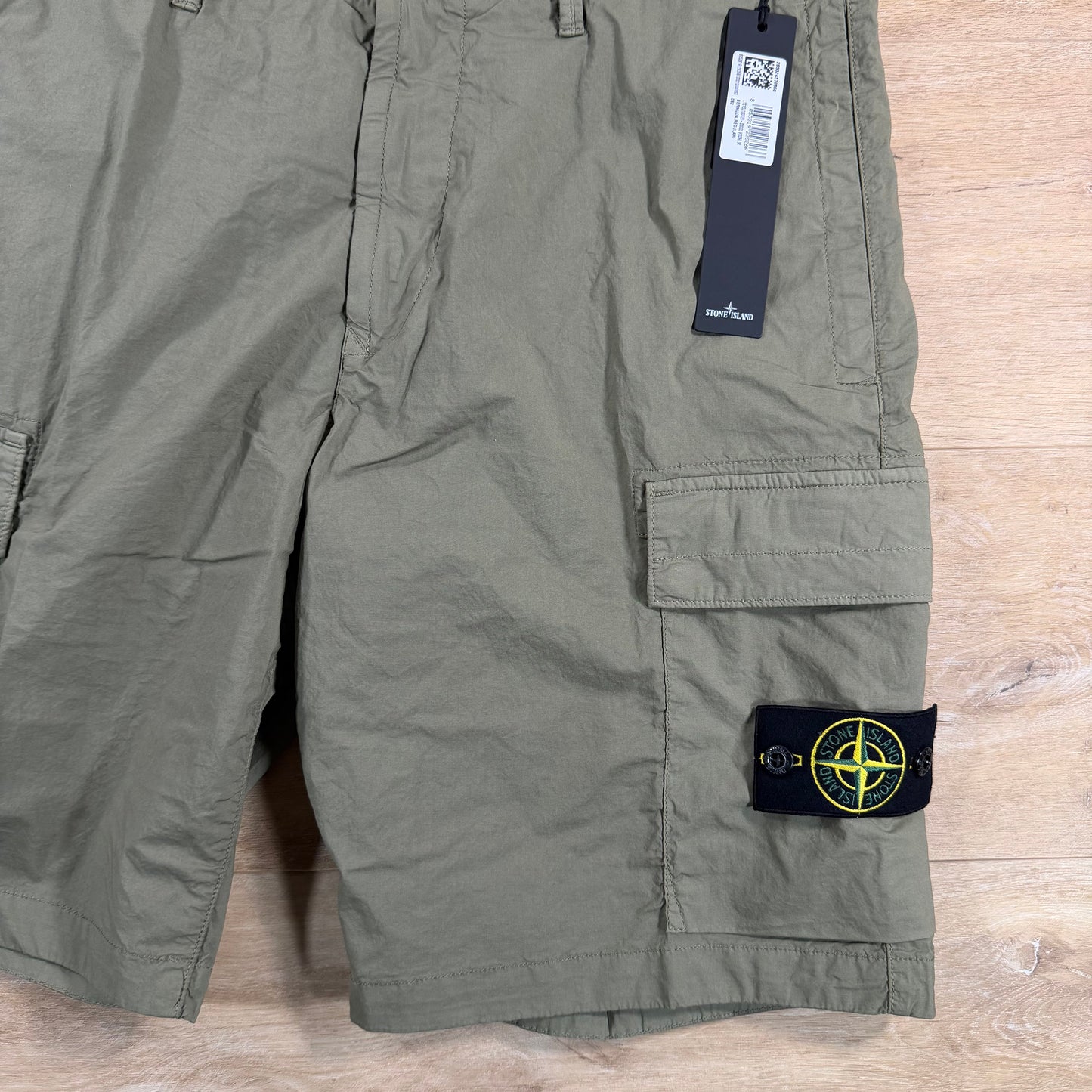 Stone Island Stretch Cotton Tela 'Paracadute' Cargo Bermuda Shorts in Military Green
