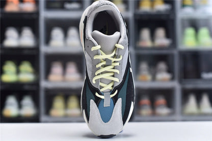 YEEZY BOOST 700