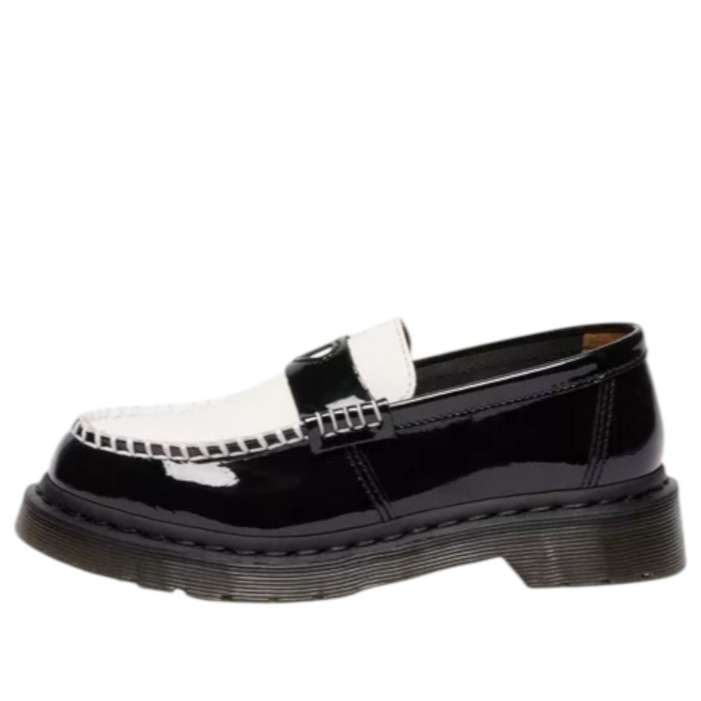 (WMNS) Dr. Martens Penton Heart Two-Tone Arcadia Loafers 'Black White' 41676001