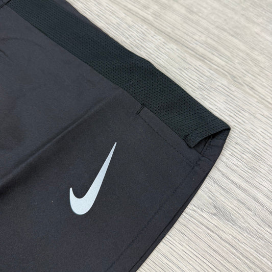 Nike 'Challenger' Pocket Shorts - Black