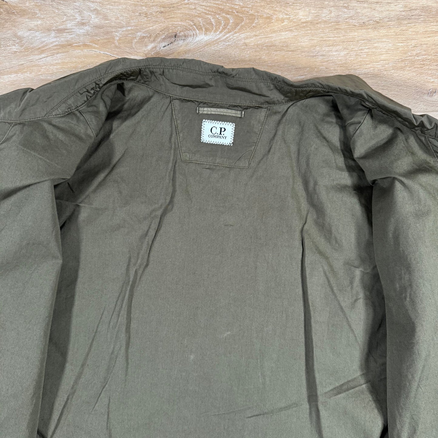 C.P. Company Chrome-R Lens Overshirt in Ivy Green