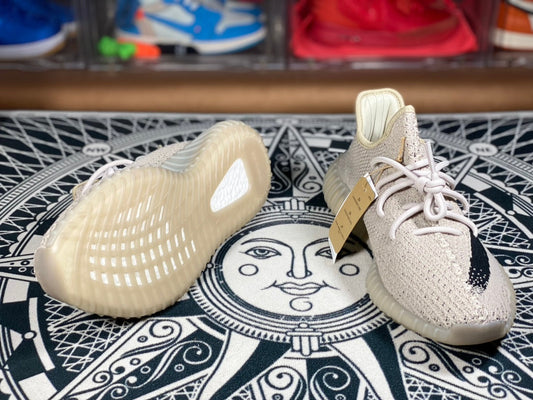 YEEZY BOOST 350