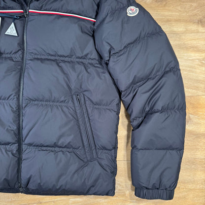 Moncler Bouvaque Stand Collar Down Jacket in Navy