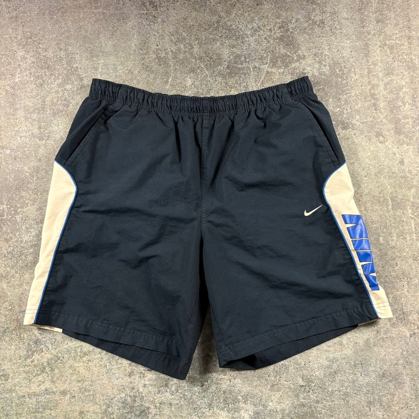 Nike Shorts (XL)