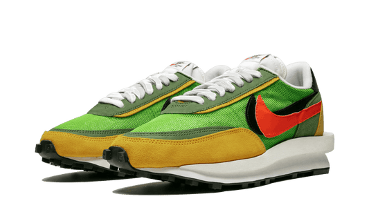 NIKE LD WAFFLE X SACAI GREEN