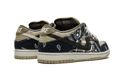 NIKE SB DUNK LOW TRAVIS SCOTT