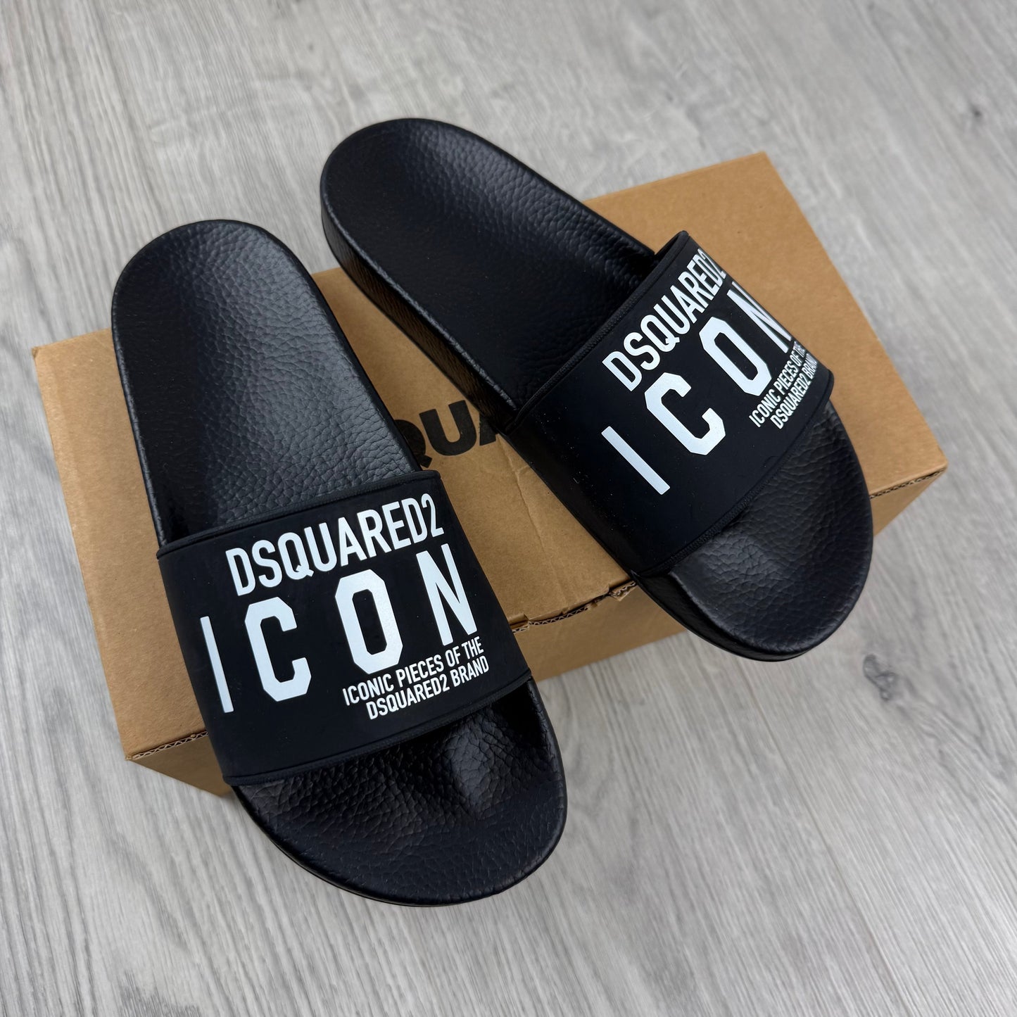 DSQUARED2 ICON Slides - Black