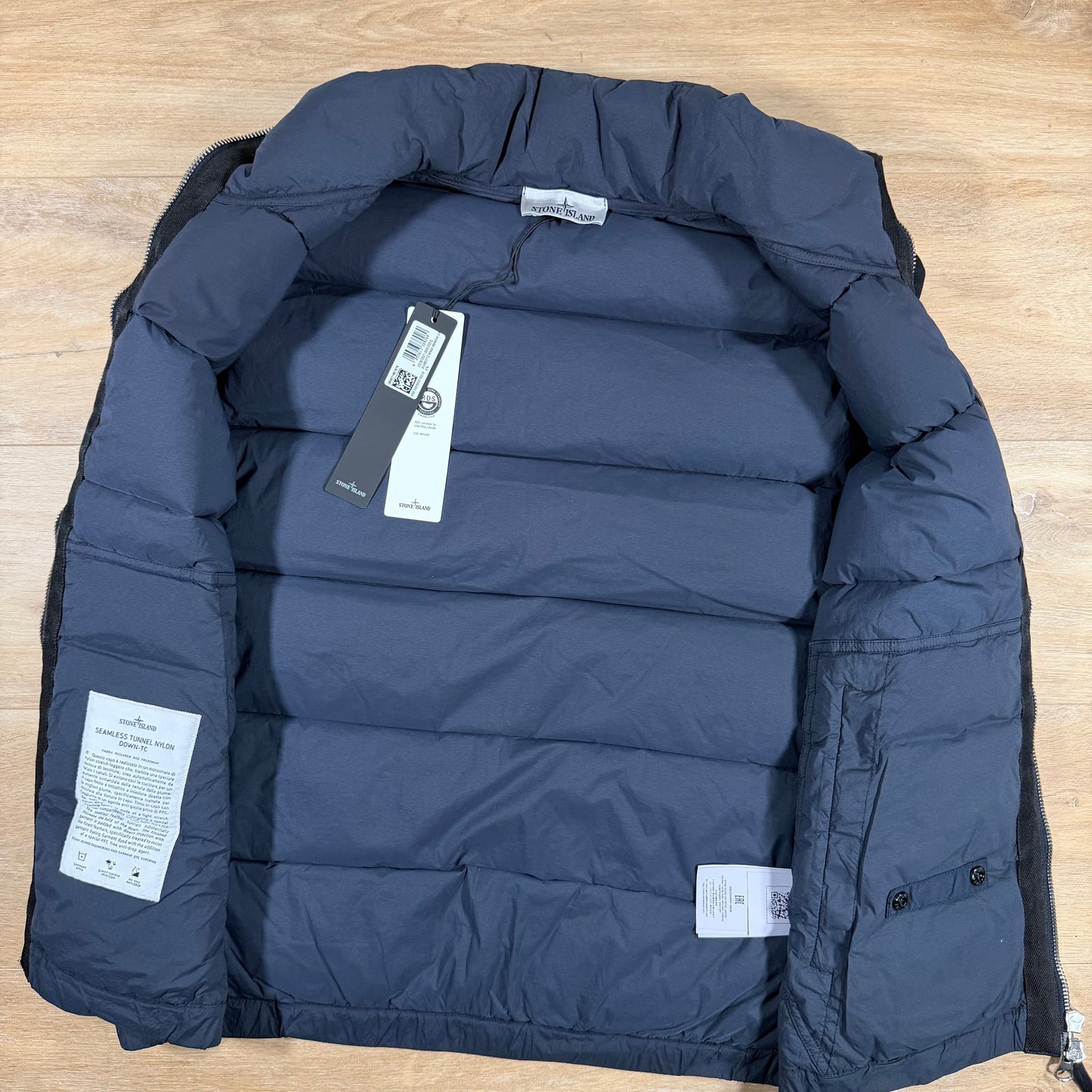 Stone Island Seamless Tunnel Nylon Down-TC Vest in Navy
