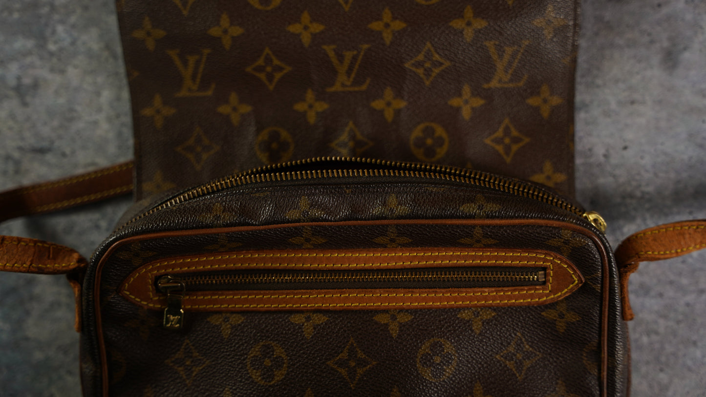 Louis Vuitton Shoulder Bag