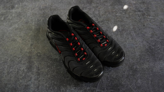 Nike TN Air Max Plus 'Black Gradient Red' (45)