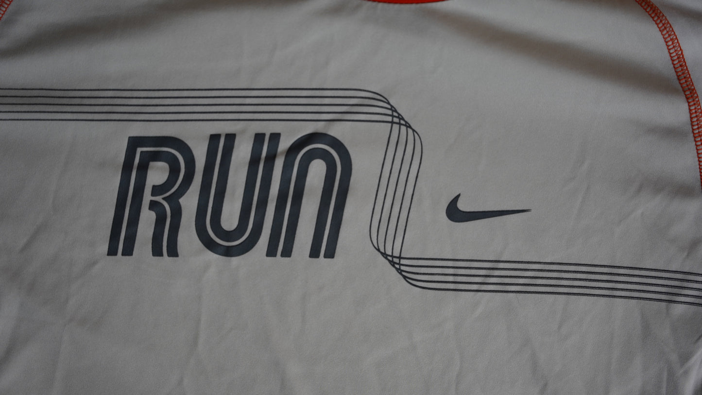Vintage Nike Run Shirt (L)