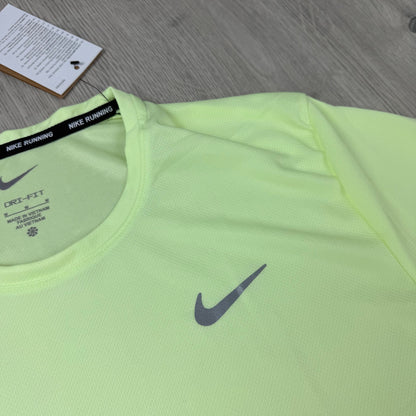 Nike 'Miler' T-Shirt - Venom