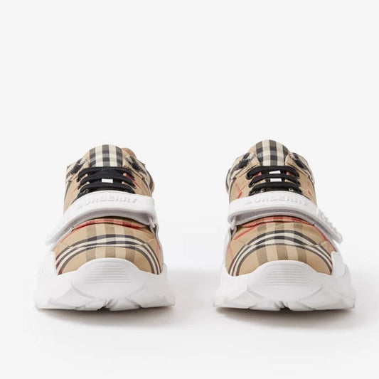 Burberry New Regis Sneaker in Archive Beige