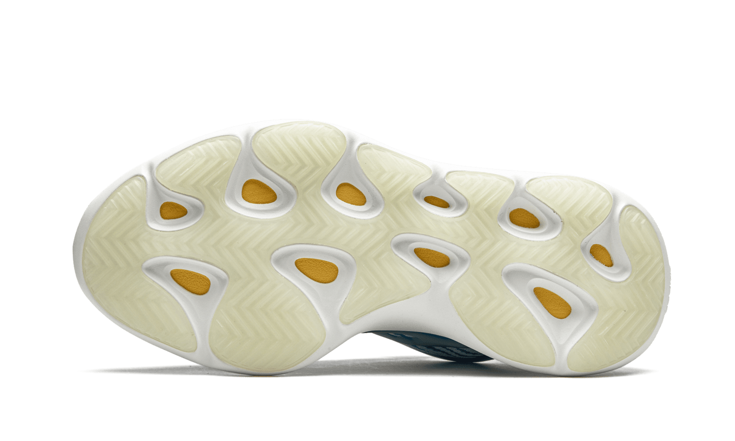 YEEZY 700 V3 ARZARETH