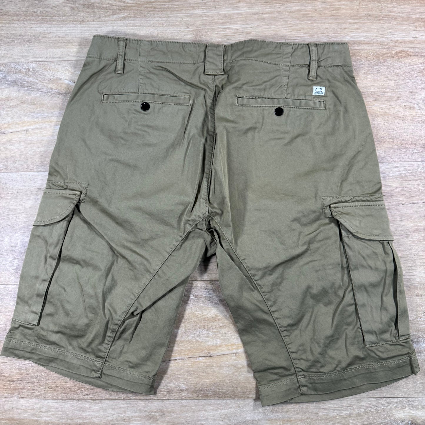 C.P. Company Stretch Sateen Cargo Lens Shorts in Dried Herb - Green