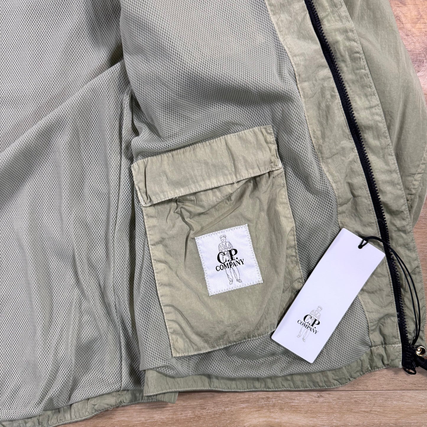 C.P. Company Chrome-R Lens Overshirt in Moss Gray - Green