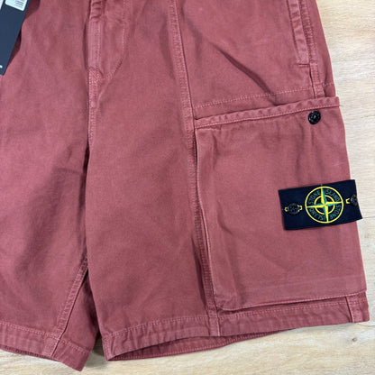 Stone Island Panama Cotton Comfort Fit Cargo Shorts in Brick Red