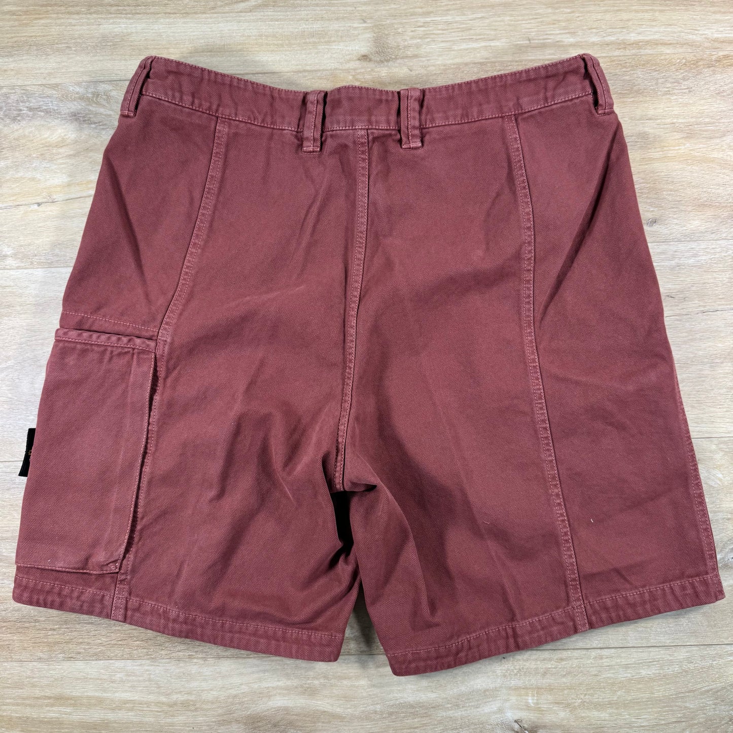 Stone Island Panama Cotton Comfort Fit Cargo Shorts in Brick Red