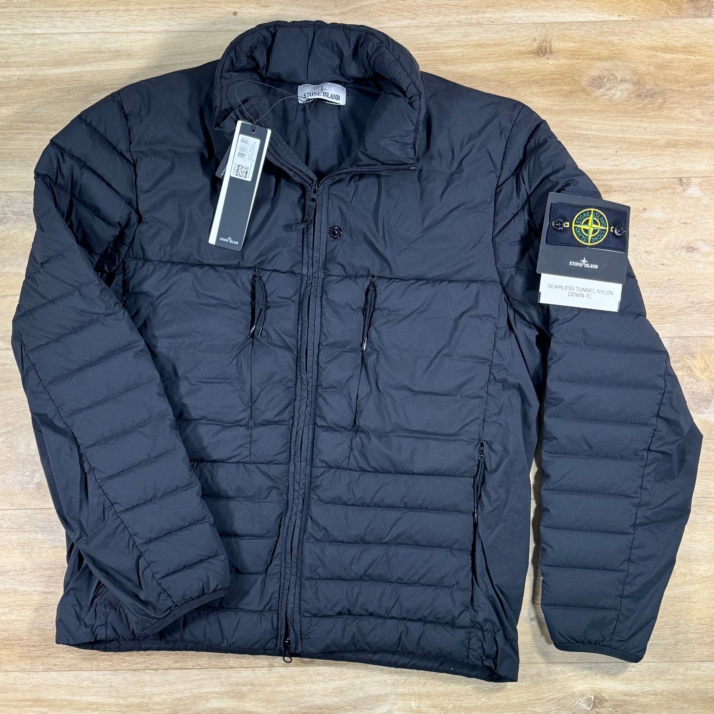 Stone Island Seamless Tunnel Down-TC Stand Collar Jacket in Black