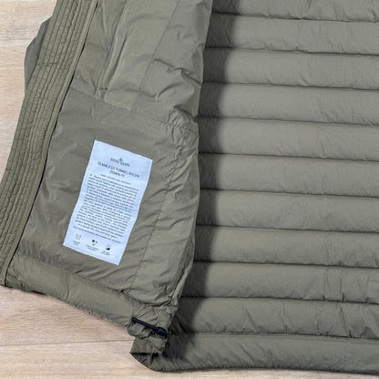Stone Island Seamless Tunnel Nylon Down-TC Hooded Jacket in Military Green