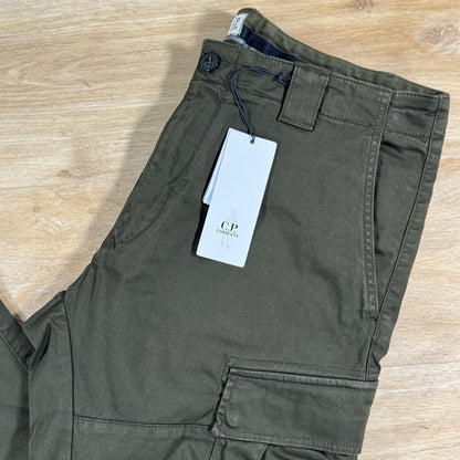C.P. Company Stretch Sateen Ergonomic Lens Cargo Pants in Ivy Green