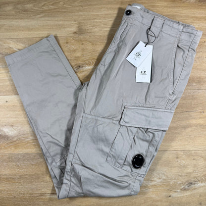 C.P. Company Stretch Sateen Ergonomic Lens Cargo Pants in Dove