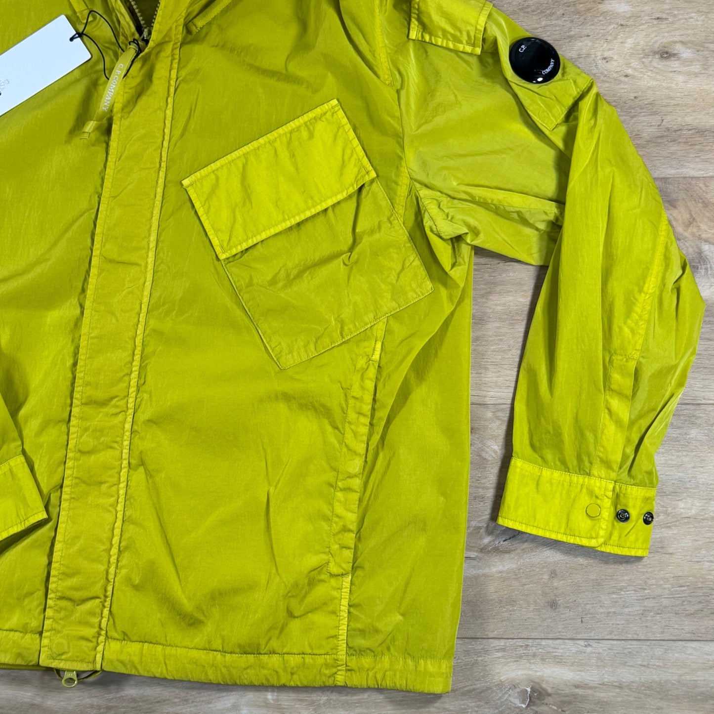 C.P. Company Chrome-R Hooded Lens Overshirt in Antique Moss - Yellow